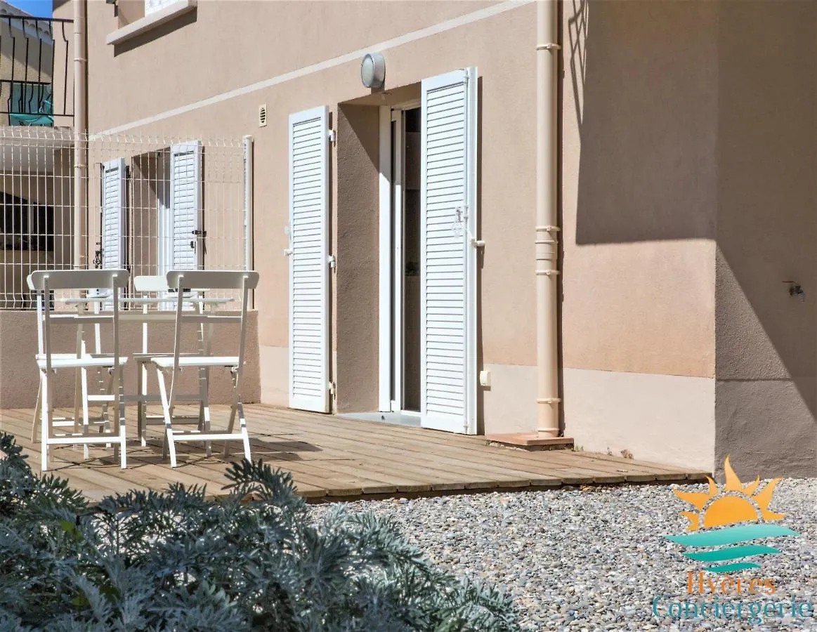 Appartement 3 Etoiles Coquet A 700M De La Mer Les Bonnettes Wifi Pk By Hc Le Pradet France