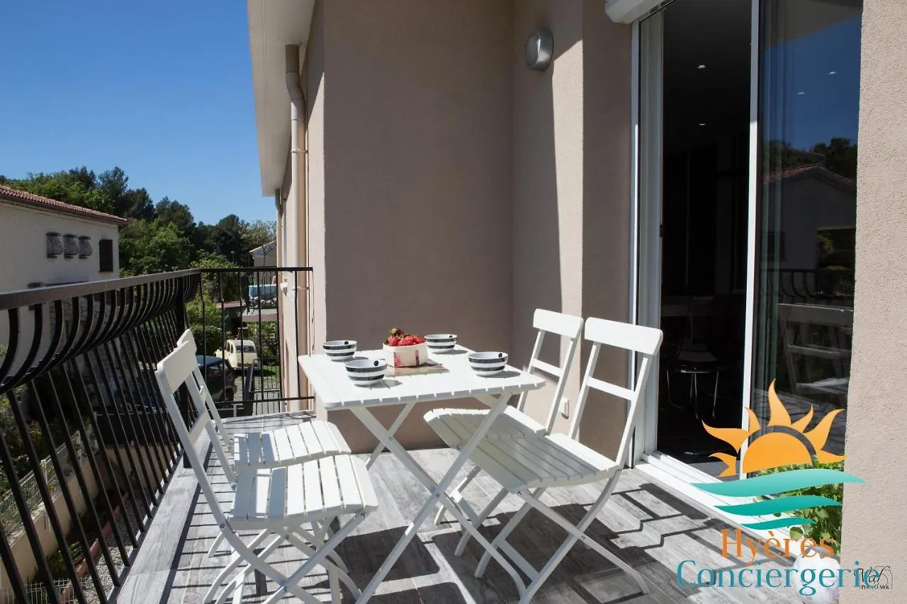 Appartement 3 Etoiles Coquet A 700M De La Mer Les Bonnettes Wifi Pk By Hc Le Pradet 0*,