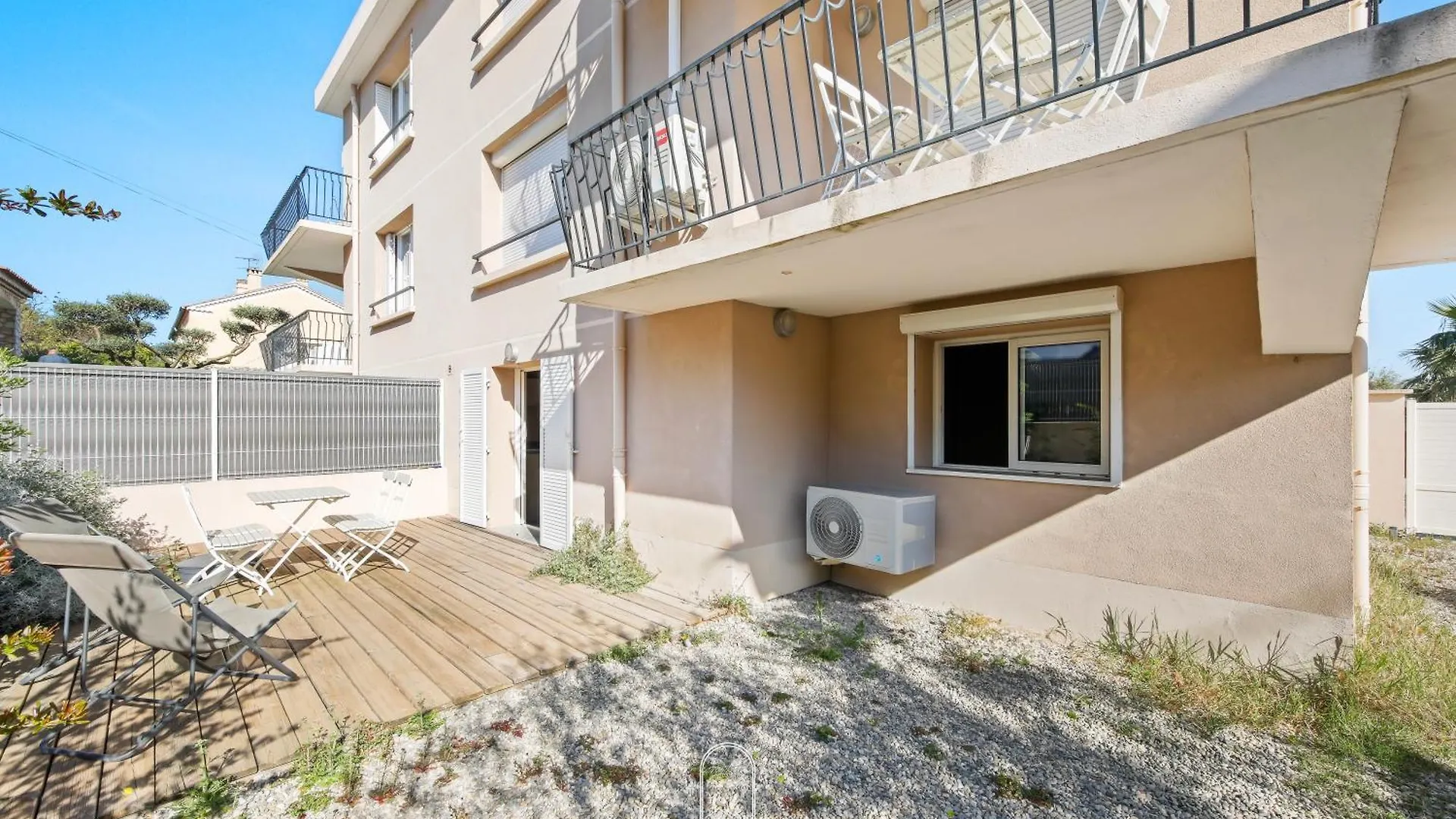Apartment Appartement 3 Etoiles Coquet A 700M De La Mer Les Bonnettes Wifi Pk By Hc Le Pradet